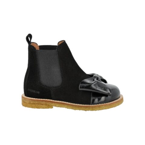 Chelsea Boot with a Bow